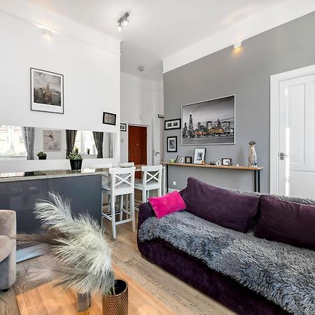 Amazing Apartment On Plac Zamkowy Varsavia Esterno foto