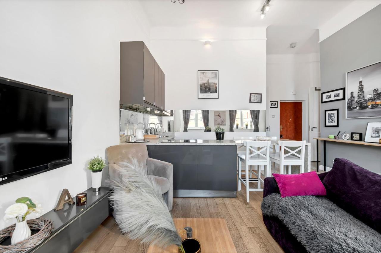 Amazing Apartment On Plac Zamkowy Varsavia Esterno foto