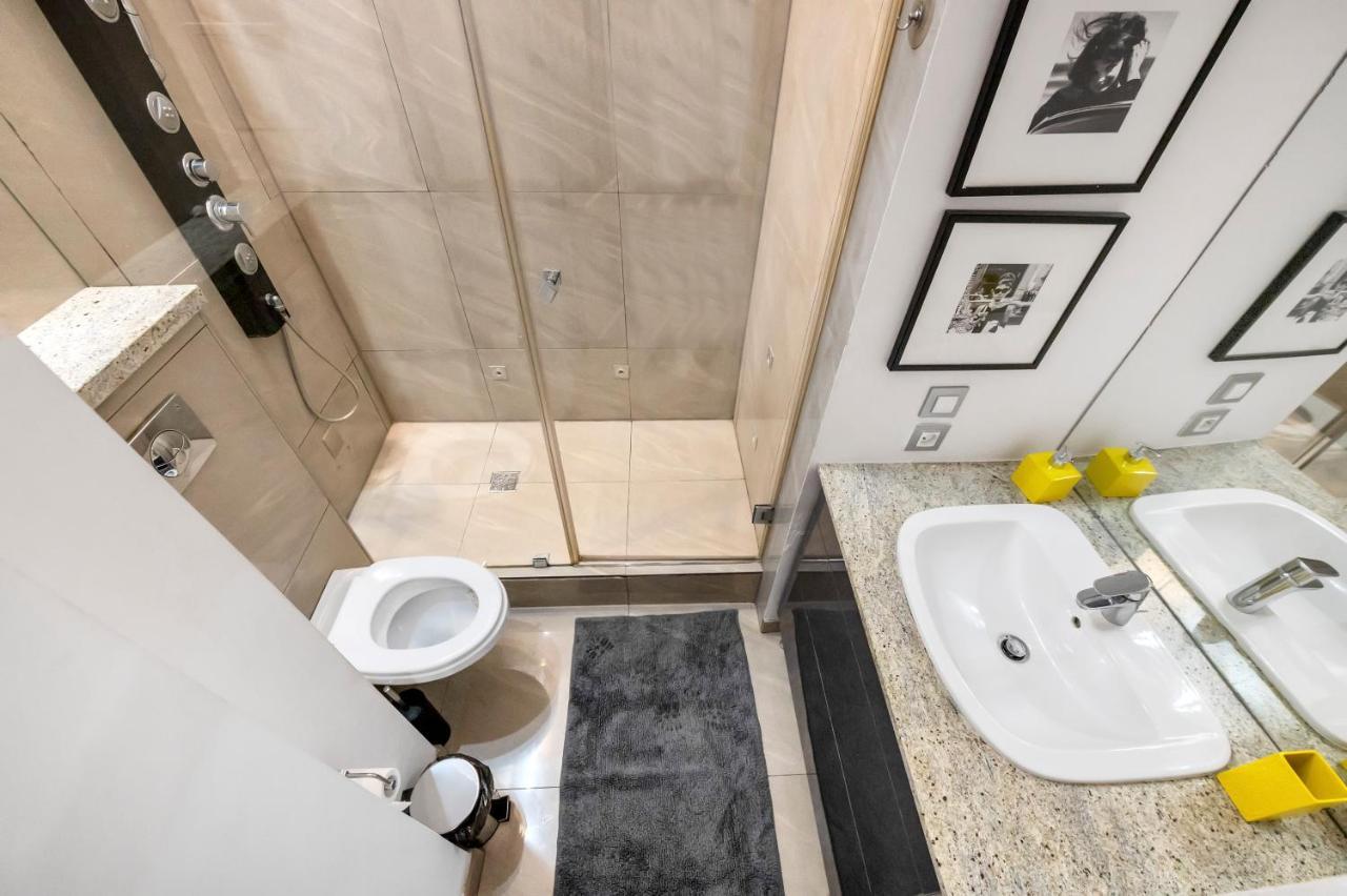 Amazing Apartment On Plac Zamkowy Varsavia Esterno foto